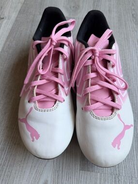 Puma‎ Kids White and Pink Lace-Up Sneakers